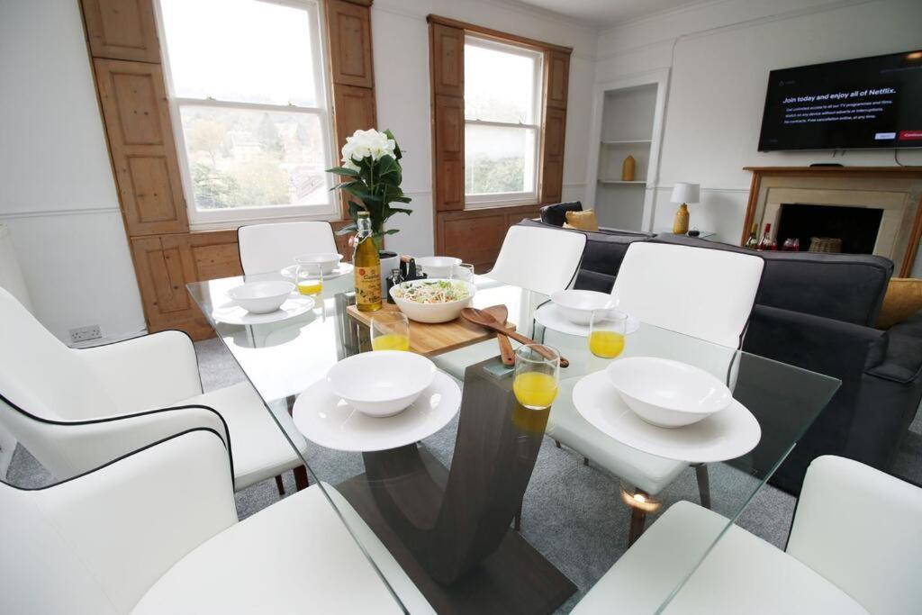 Spacious Georgian 3Bedroom Apartment- 10 Minute Walk To The River Avon, Roman Baths And Bath Abbey Eksteriør bilde